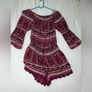 Forever 21 / Raspberry romper with patterns